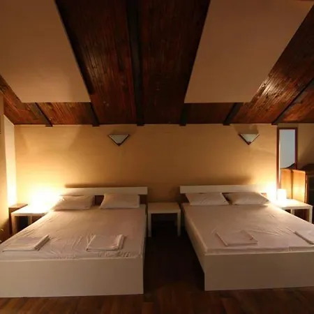 Lira Excellent Hotel *