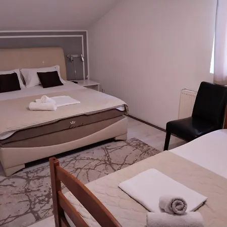 Lira Excellent Hotel *