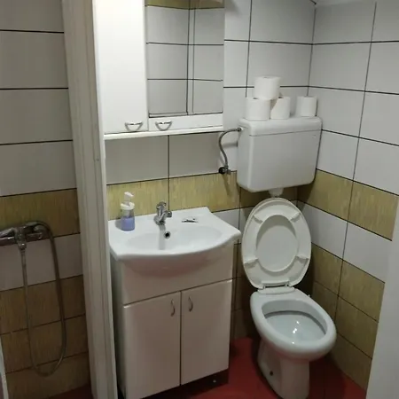 Lira Excellent * Ni