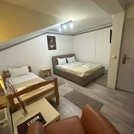 Lira Excellent Hotel Ni